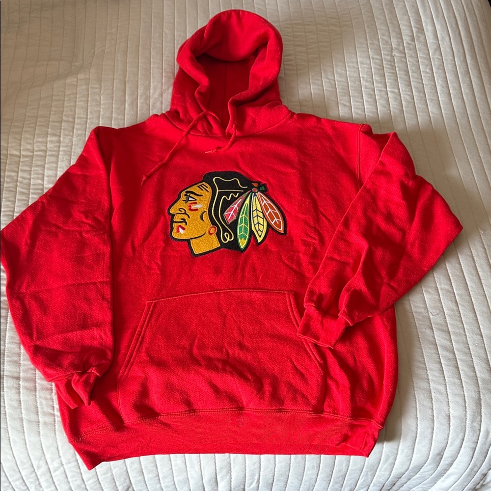 Chicago Black Hawks red hoodie with Embroidered Logo. Men’s size Medium